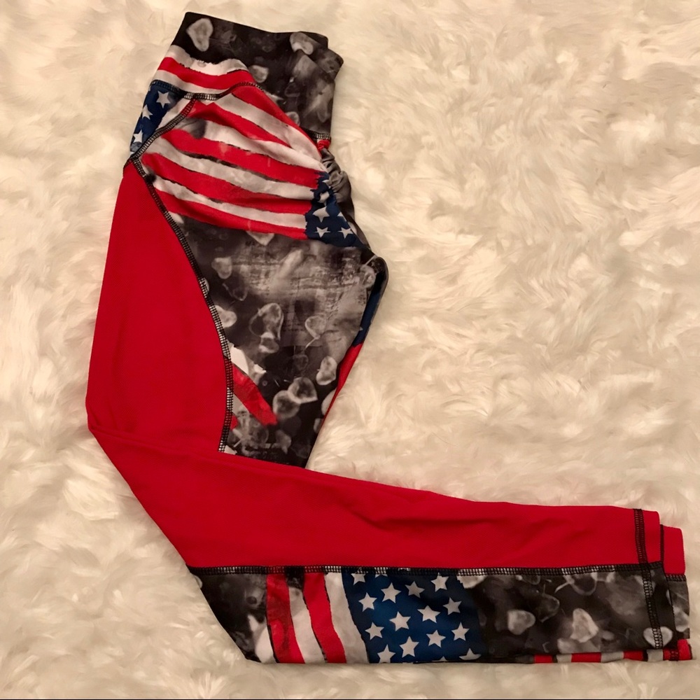 Patriotic booty scrunch leggings with mesh panel